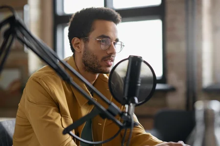 Rádio, tv e Internet + Extensão em Marketing Digital